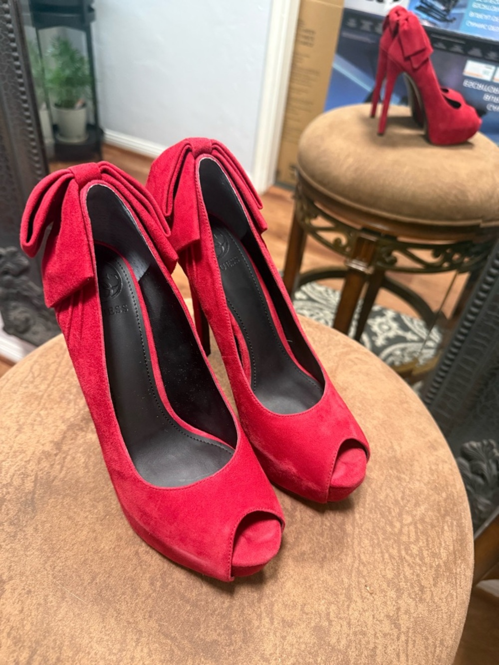 GUESS Red Suede Peep-Toe Bow High Heels